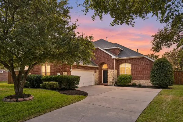 35 Creekside Drive, Trophy Club, TX 76262