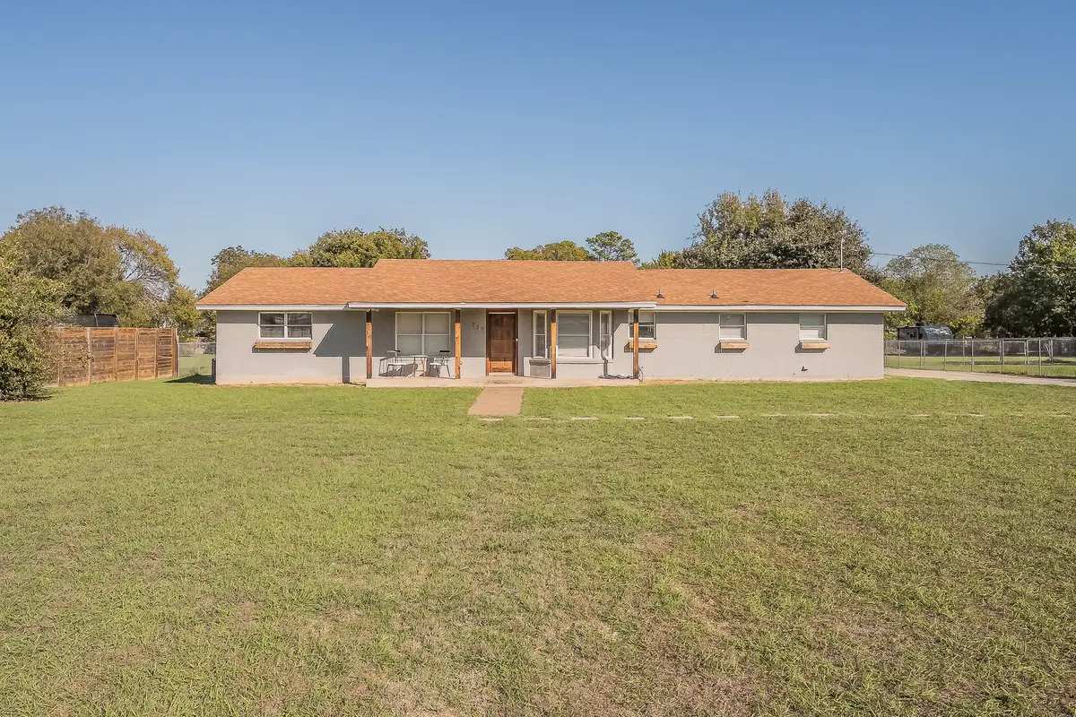 729 Silver Creek Azle Road, Azle, TX 76020 - #1