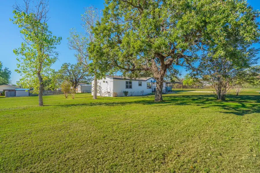 104 Hill Top Court, Springtown, TX 76082 - #2