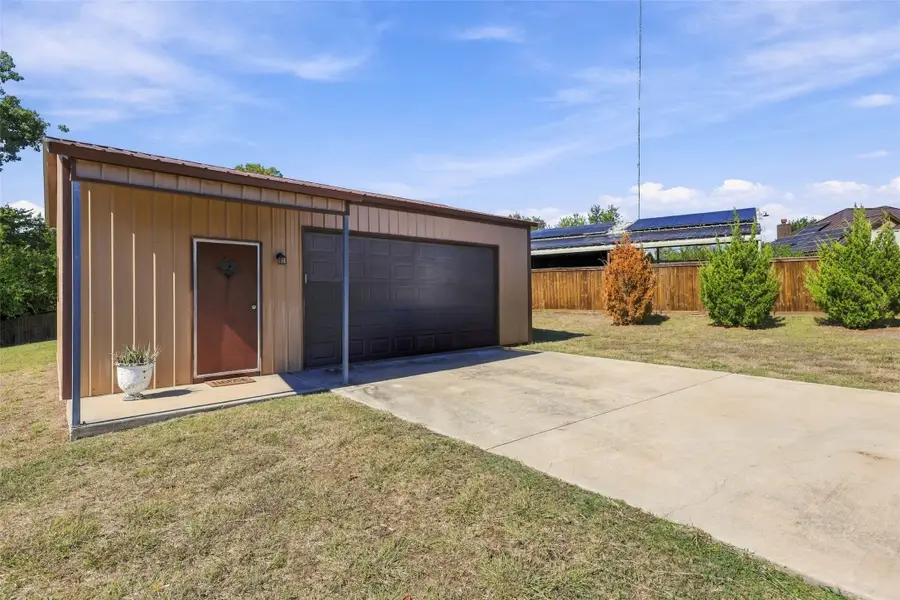 107 Chance Court, Springtown, TX 76082 - #3