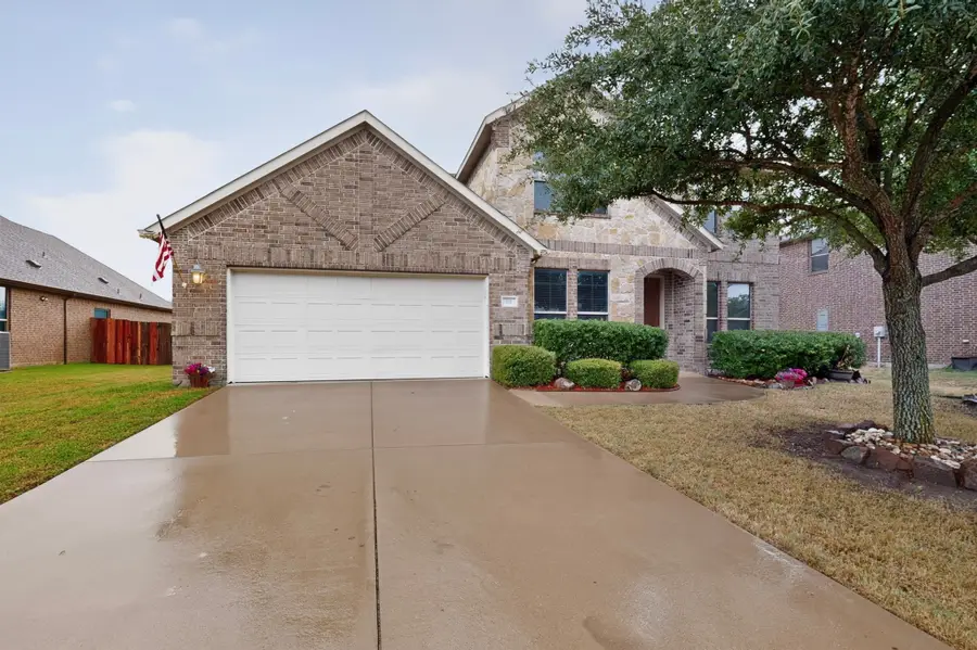 111 Thoroughbred Street, Waxahachie, TX 75165 - #2