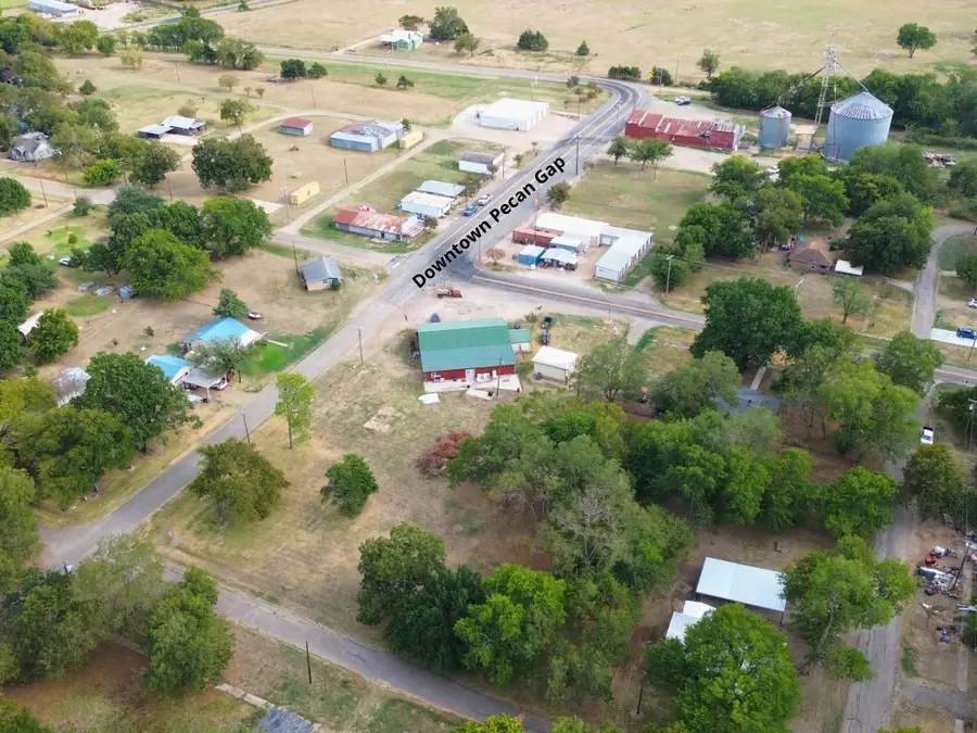 202 Paris Street, Pecan Gap, TX 75469 - #2