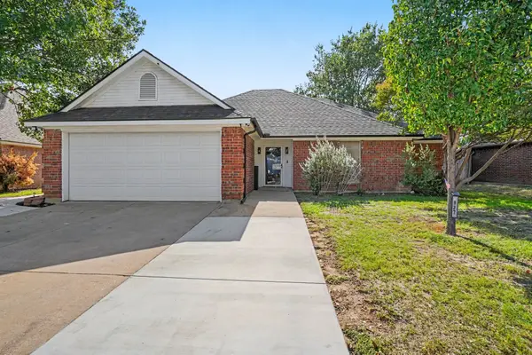 937 Jessica Drive, Burleson, TX 76028