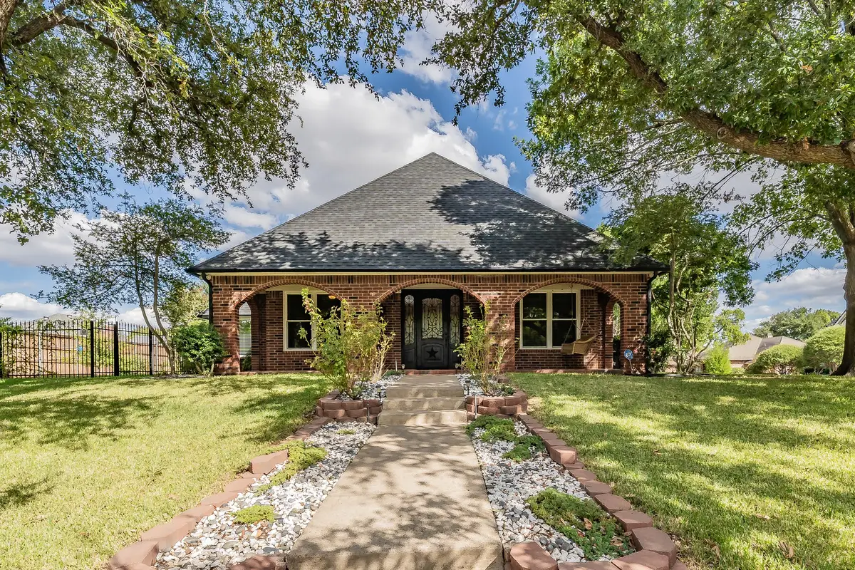 1800 Trail Lake Drive, Euless, TX 76039 - #1