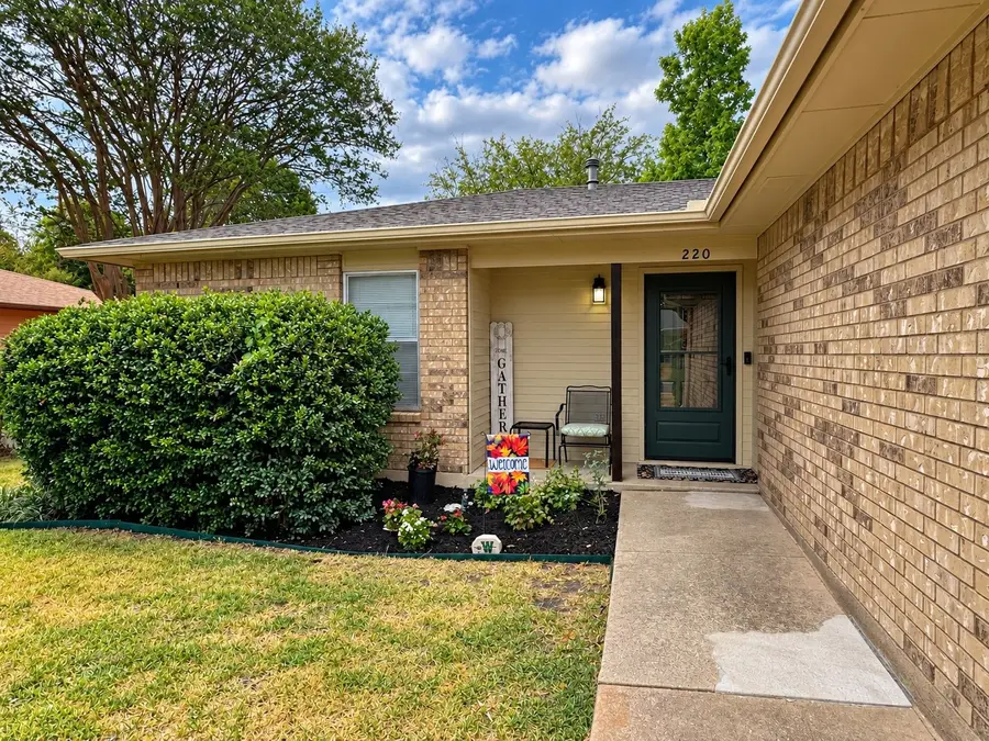 220 Etta Avenue, Waxahachie, TX 75165 - #2