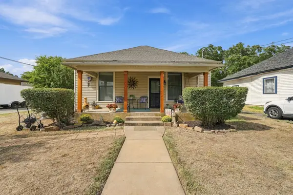 311 N Pendell Avenue, Cleburne, TX 76033