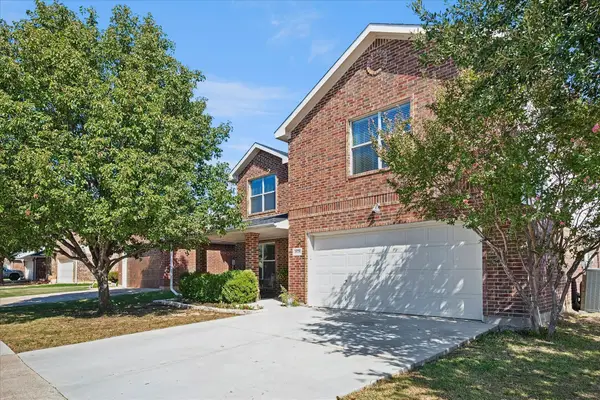 8828 Chaps Avenue, Fort Worth, TX 76244