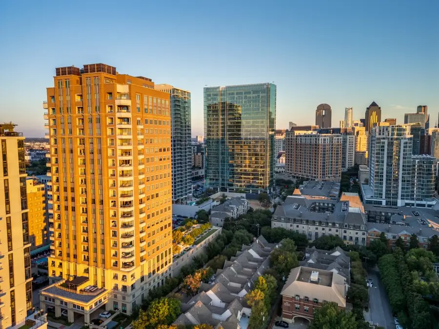 2300 Wolf Street #14A, Dallas, TX 75201 - #3