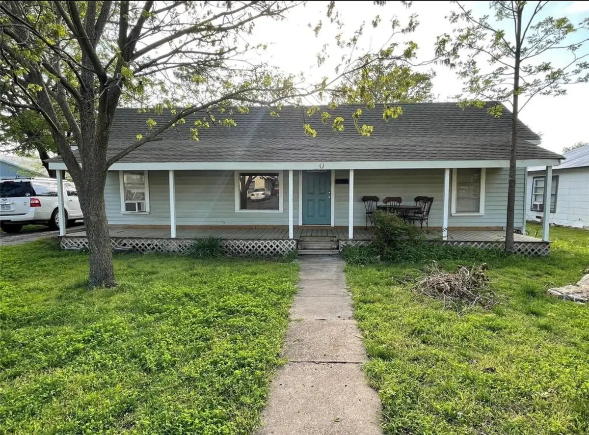 903 14th Street, Honey Grove, TX 75446 - #1