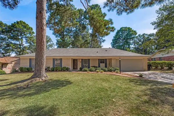 1027 Manor Place, Shreveport, LA 71118