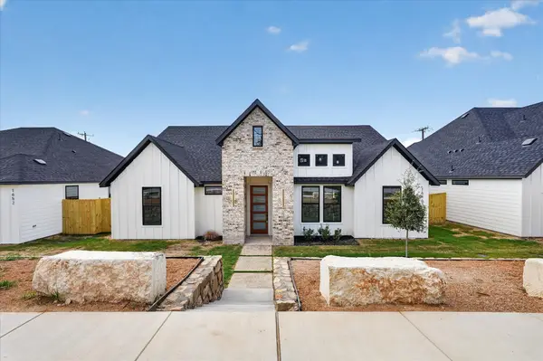 1656 W Wintergreen Road, Lancaster, TX 75134