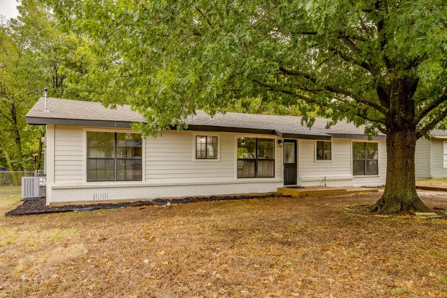703 Odell Street, Cleburne, TX 76033 - #3