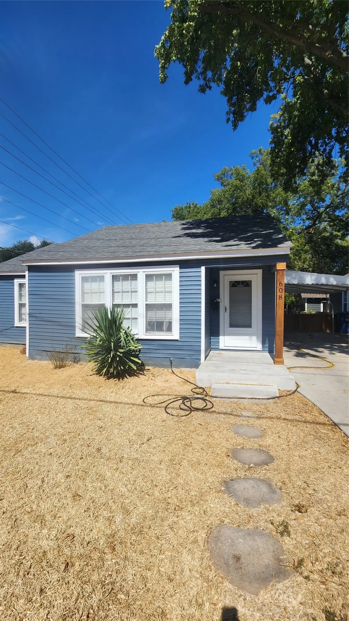 608 W Baldridge Street, Ennis, TX 75119 - #1