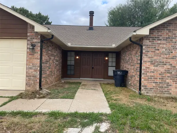 3916 Longmeadow Way, Fort Worth, TX 76133