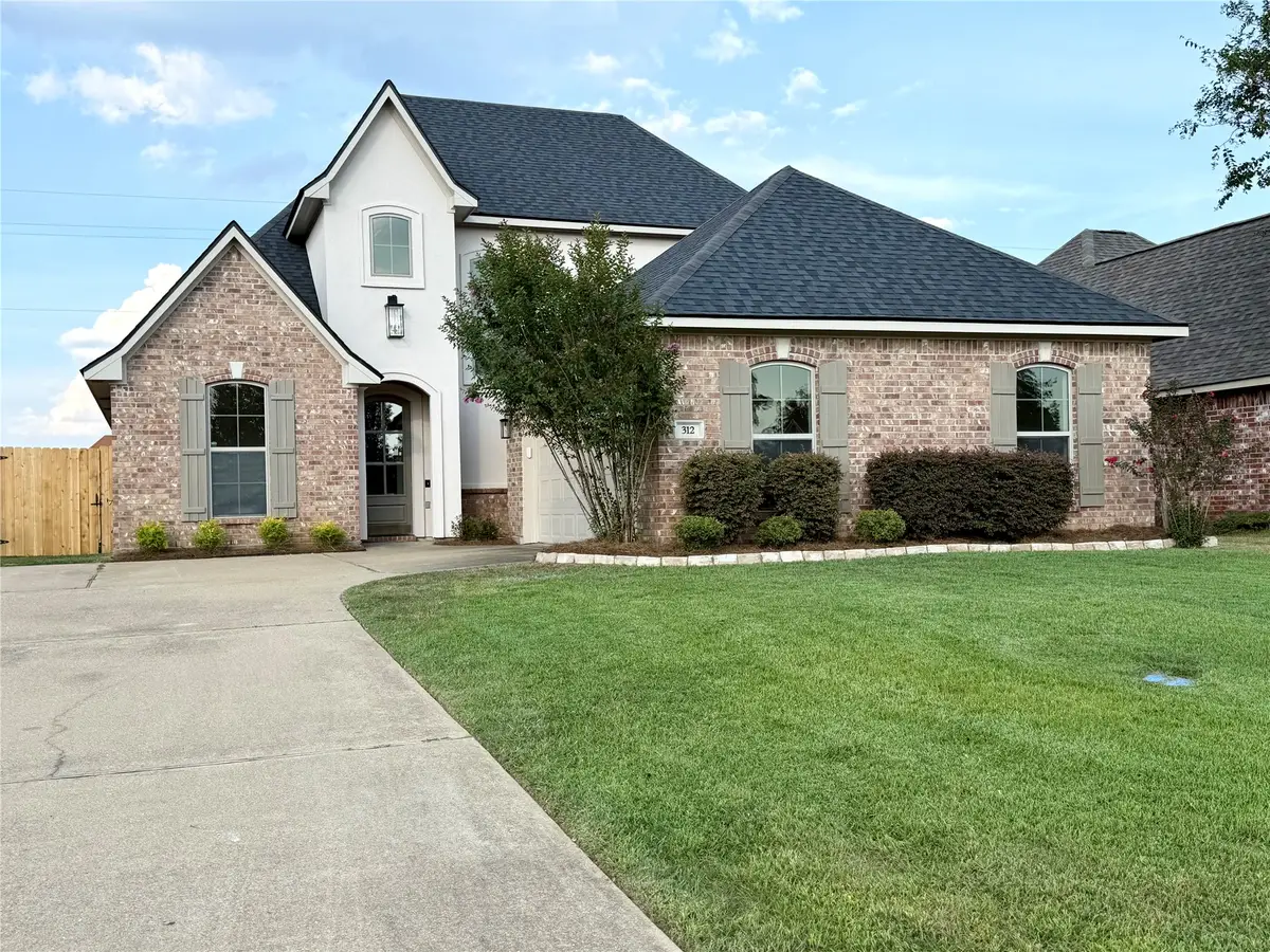 312 N Hampton Street, Haughton, LA 71037 - #1