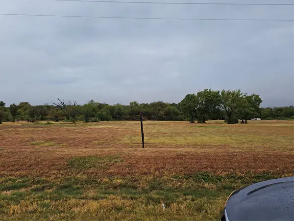 1105 S I-45, Ennis, TX 75119