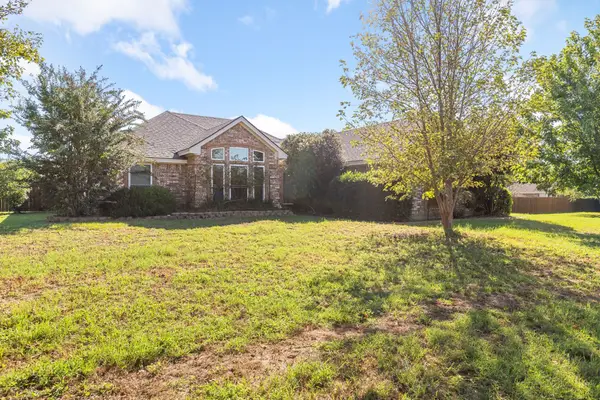 2609 Castle Road, Burleson, TX 76028