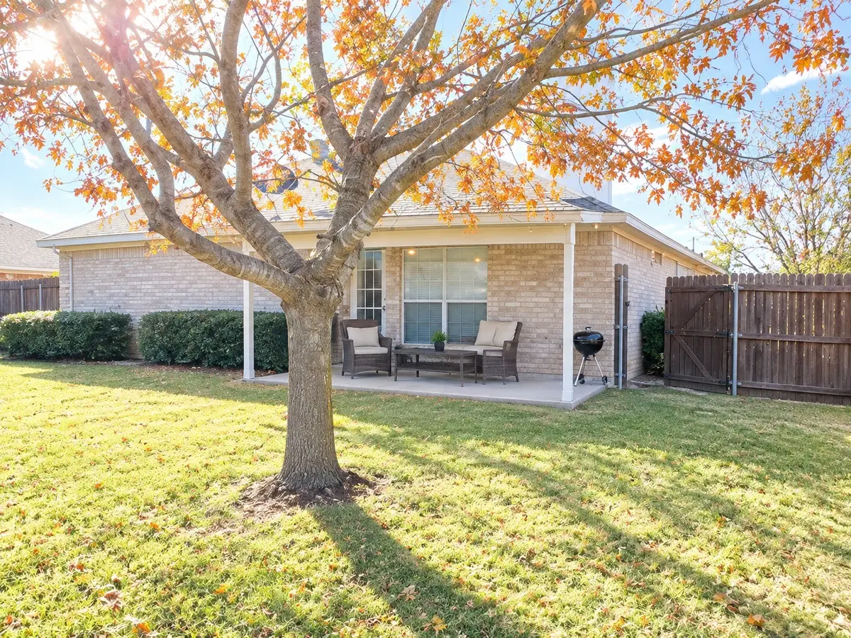 1007 Miles Avenue, Burleson, TX 76028 - #1