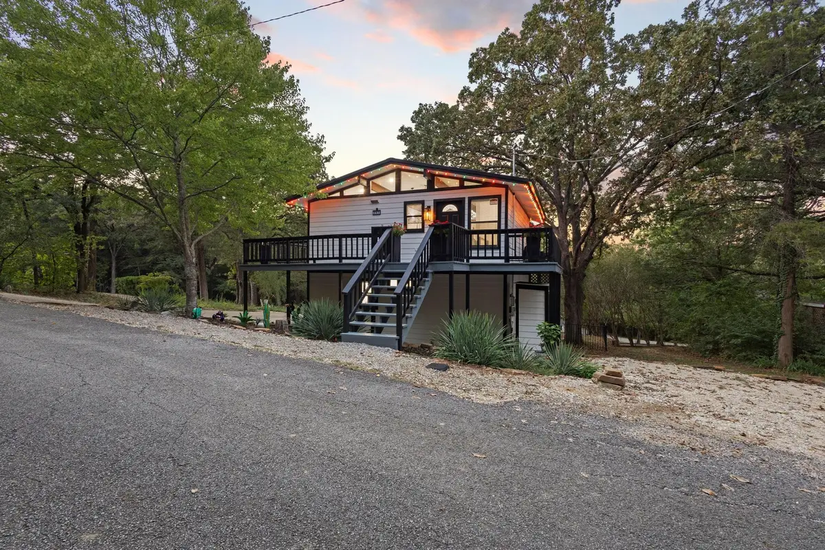207 Wales Drive, Pottsboro, TX 75076 - #1