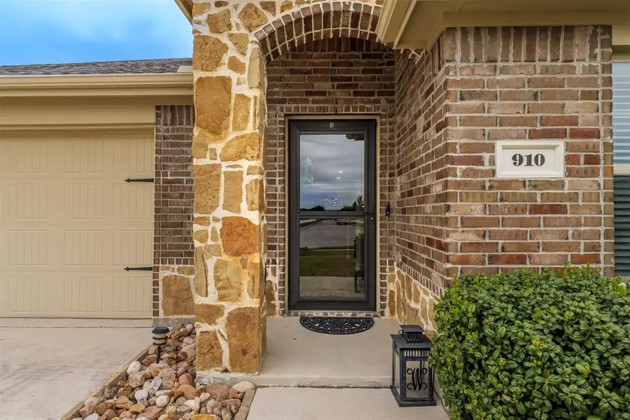 910 Community Way, Royse City, TX 75189 - #2