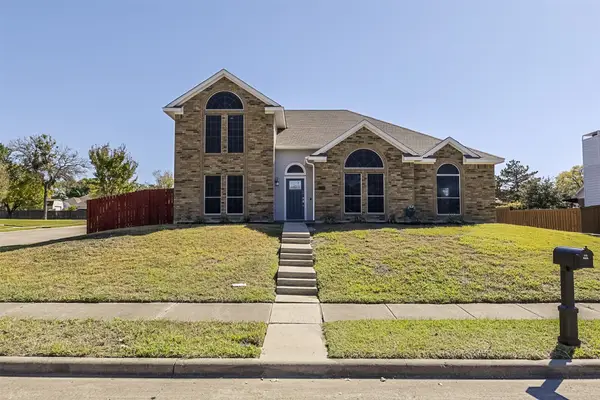 5914 Beacon Drive, Rowlett, TX 75089