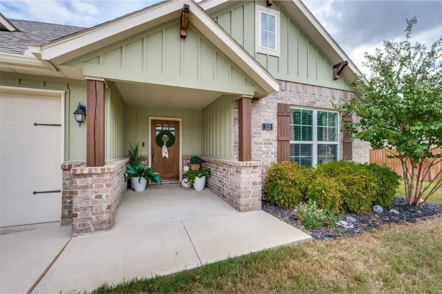112 Kens Court, Pilot Point, TX 76258 - #2