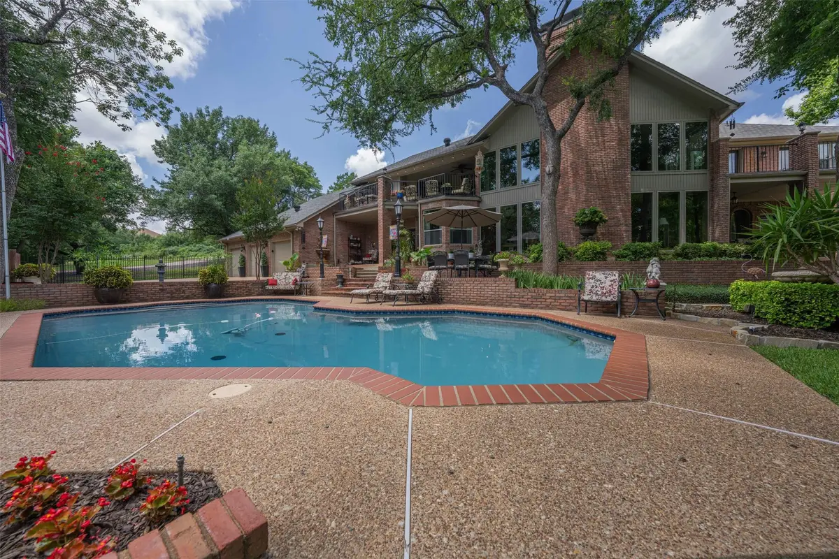 401 Canyon Creek Trail, Fort Worth, TX 76112 - #1