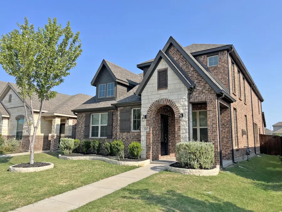 1117 Milfoil Drive, Justin, TX 76247 - #2