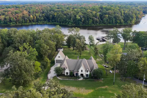2696 Cypress Village Drive, Benton, LA 71006