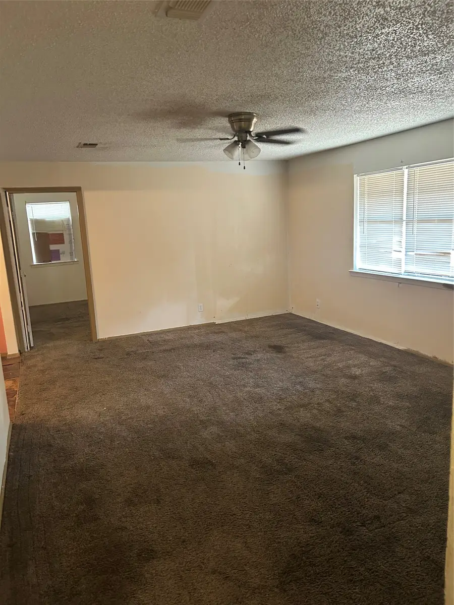 1608 W Kaufman Street, Paris, TX 75460 - #2