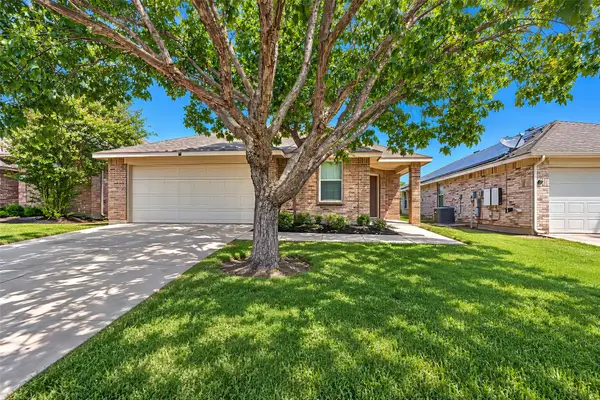 625 Horn Street, Crowley, TX 76036