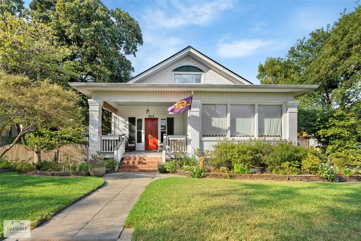 912 Delaware Street, Shreveport, LA 71106 - #1