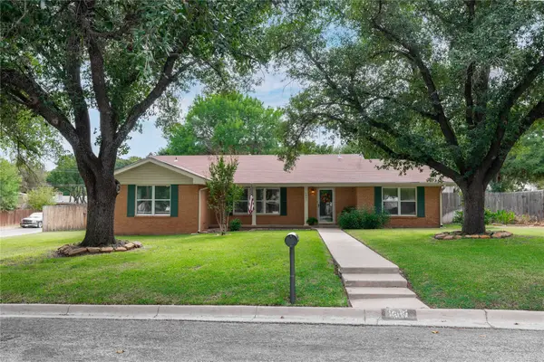 1611 16th Street, Brownwood, TX 76801