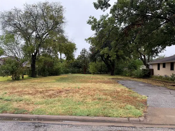 1405 N Graves Street, McKinney, TX 75069