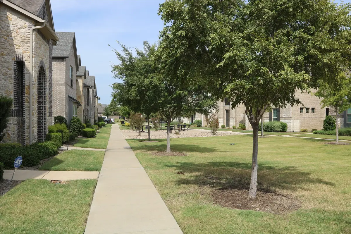 2729 Vista Park Lane, Lewisville, TX 75067 - #1