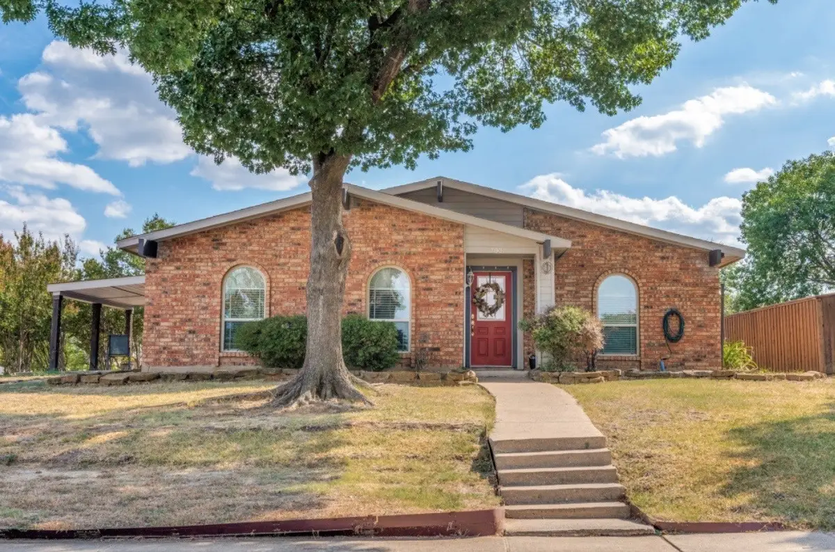 700 Nora Lane, Desoto, TX 75115 - #1