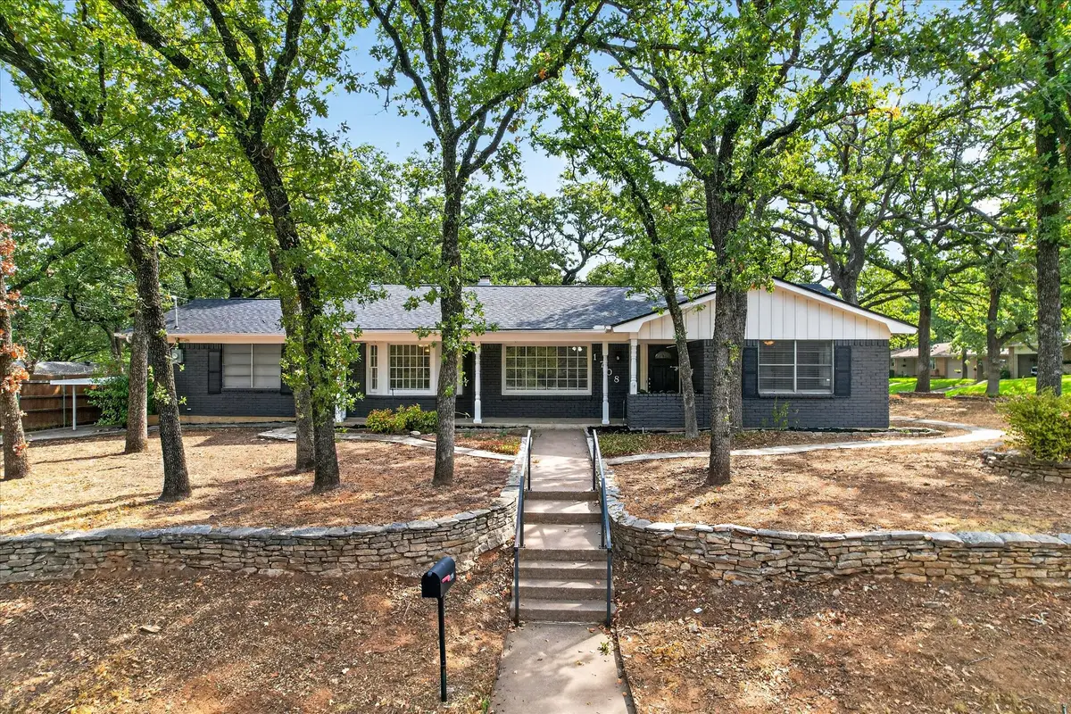 1708 Cimarron Trail, Hurst, TX 76054 - #1