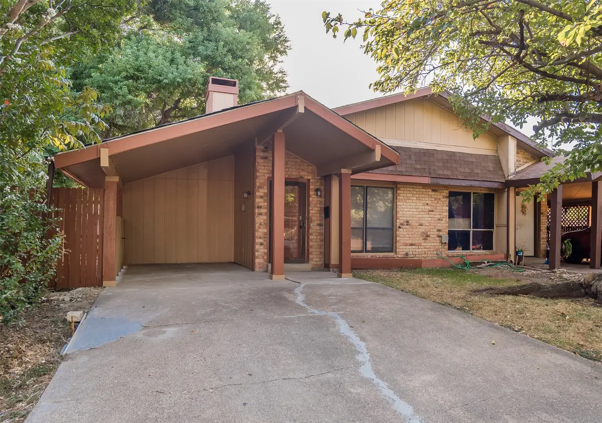 2604 Nina Circle, Grand Prairie, TX 75052 - #1