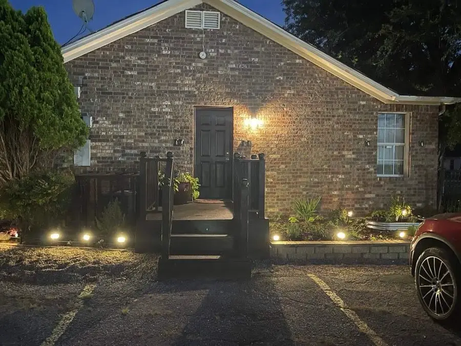 2340 N Chandler Drive E, Fort Worth, TX 76111 - #3