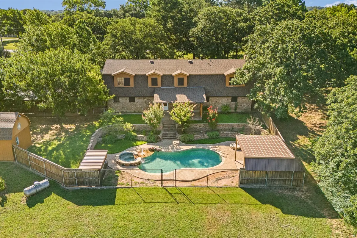 7 Fox Hollow Road, Joshua, TX 76058 - #1