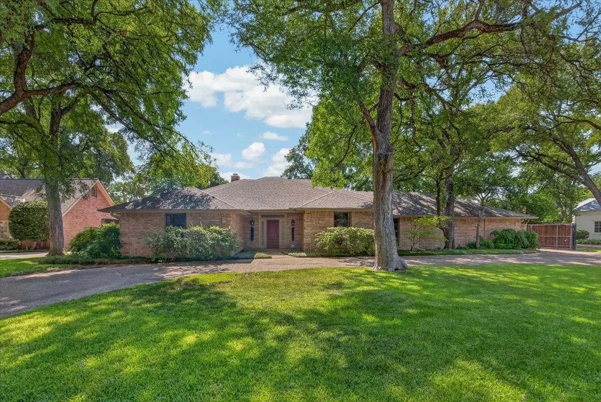 3520 Elm Creek Court, Fort Worth, TX 76109 - #1