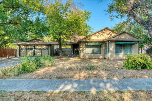 3233 Jane Lane, Haltom City, TX 76117
