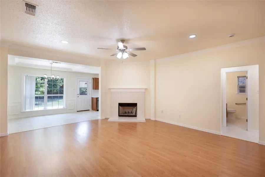 1304 W Mitchell Street, Arlington, TX 76013 - #3