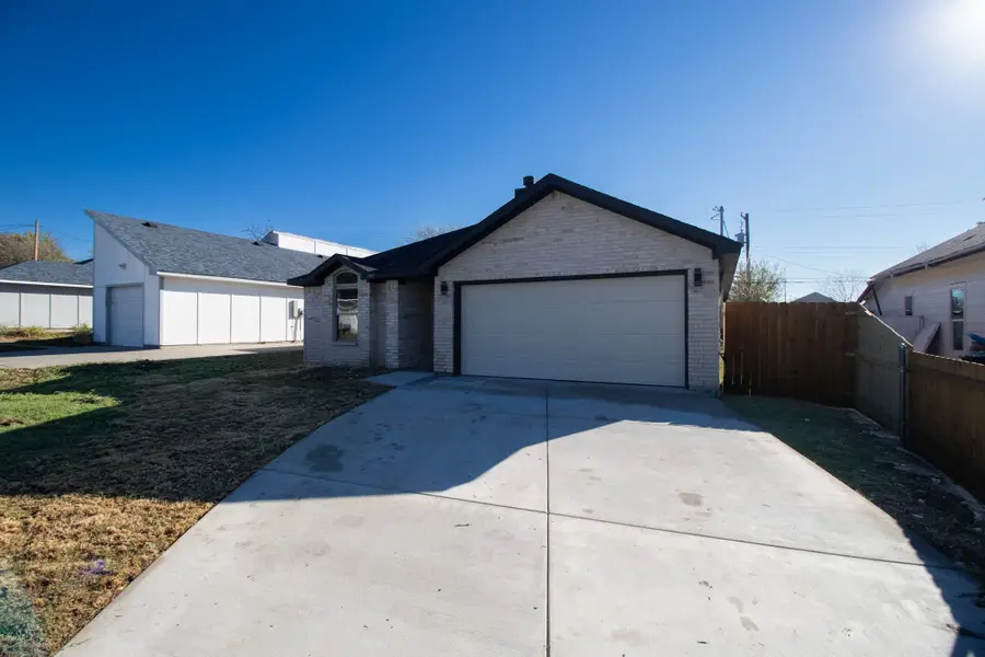 1915 Missouri Avenue, Fort Worth, TX 76104 - #3