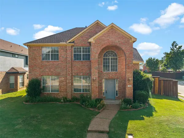 1184 Courtney Lane, Lewisville, TX 75077