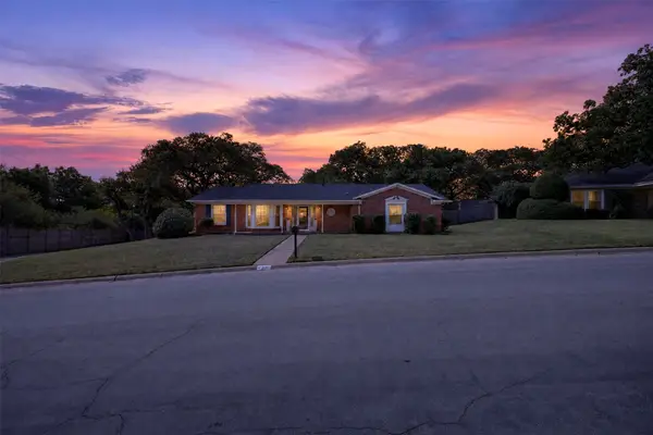 6109 Price Drive, North Richland Hills, TX 76180