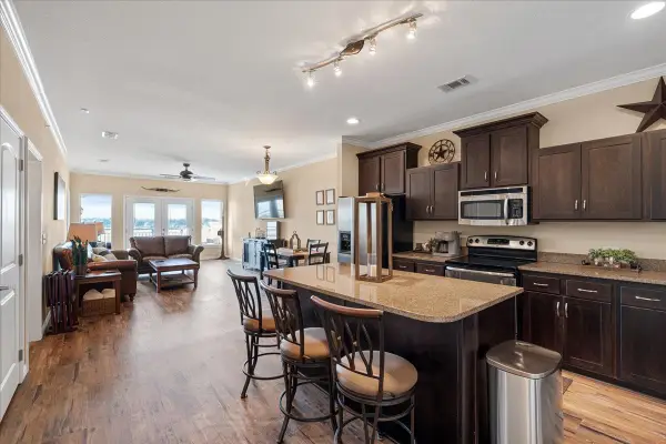 9900 Northshore Boulevard #3406, Corsicana, TX 75109