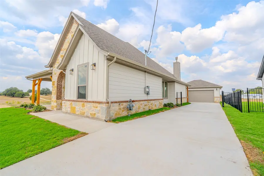 106 K Street, Meridian, TX 76665 - #3