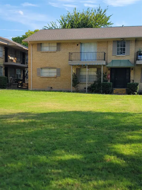 3520 Parkridge Drive #114, Dallas, TX 75234