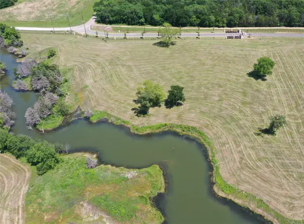 300 Shores Drive, Honey Grove, TX 75446